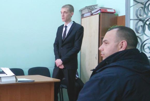 Двох державних виконавців піймали за кермом «під кайфом». Суд переносить розгляд (ОНОВЛЕНО), фото №2 на сайті 20minut.ua