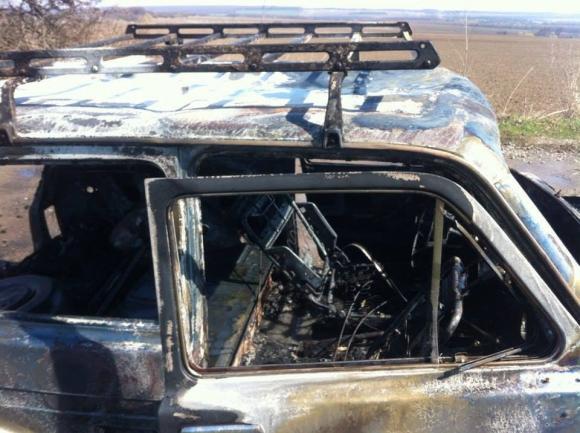 Біля села Колюхів посеред дороги згоріла «Нива». ФОТО, фото №2 на сайті 20minut.ua
