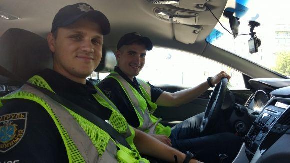 Новини Хмельницького - фото з Як працює дорожня поліція на трасах Хмельницької області (ФОТОРЕПОРТАЖ) Як працює дорожня поліція на трасах Хмельницької області (ФОТОРЕПОРТАЖ), фото №4 на сайті vsim.ua