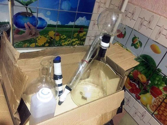 За три місяці вінничанин двічі попався із наркотиками. Їх він сам виготовляв, фото №3 на сайті 20minut.ua
