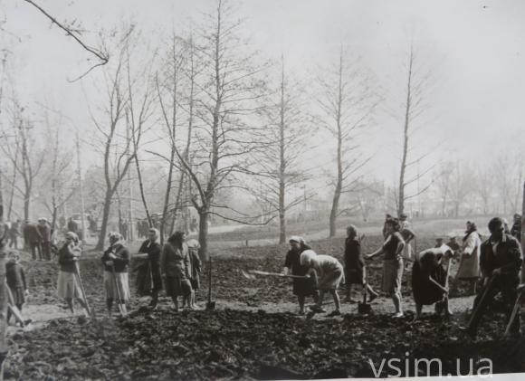 Як будували парк Чекмана 60 років тому (ФОТО), фото №9 на сайті vsim.ua