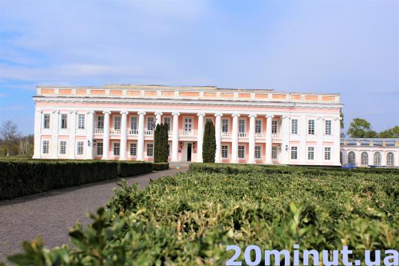 Перший міжнародний оперний фестиваль: кілька цікавих фактів про локації на сайті 20minut.ua Палац Потоцьких