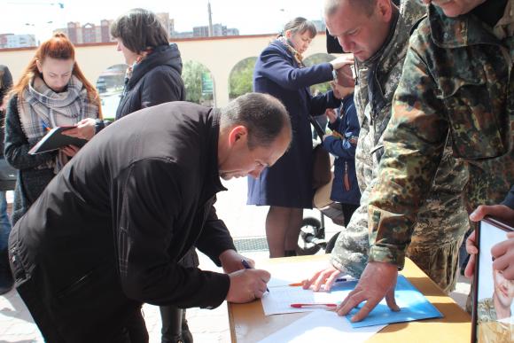 Президент зволікає з указом про присвоєння Юрію Горайському звання Героя України (ФОТО+ВІДЕО), фото №17 на сайті 20minut.ua