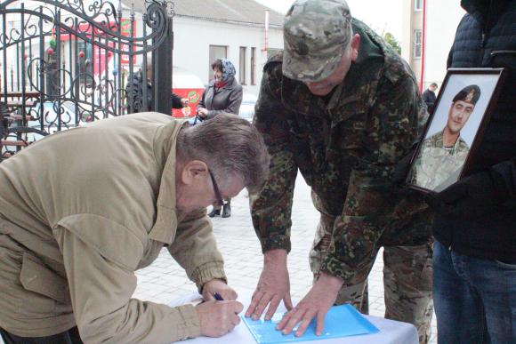 Президент зволікає з указом про присвоєння Юрію Горайському звання Героя України (ФОТО+ВІДЕО), фото №4 на сайті 20minut.ua