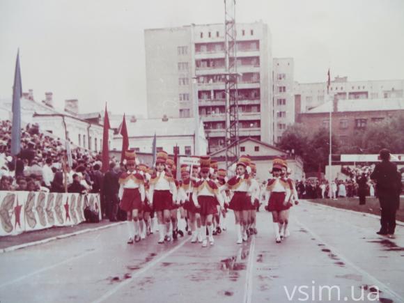 Яким було свято дитинства у Хмельницькому 30 років тому (ФОТО), фото №4 на сайті vsim.ua
