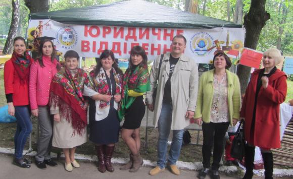 «Дякую, Мамо, за те, що дала можливість не послухати тебе», фото №9 на сайті 20minut.ua