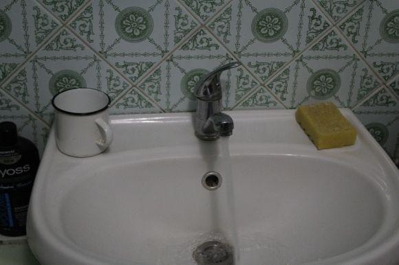 Два тижні без холодної води: «ЖЕК та Водоканал ніяк розібратися не можуть» на сайті 20minut.ua Два тижні без холодної води: «ЖЕК та Водоканал ніяк розібратися не можуть», фото №5 на сайті 20minut.ua