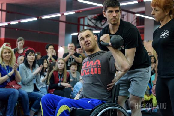 Справжня "Сила нації": як поранені бійці АТО штанги і гирі  тягали, фото №12 на сайті 20minut.ua