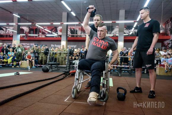 Справжня "Сила нації": як поранені бійці АТО штанги і гирі  тягали, фото №11 на сайті 20minut.ua