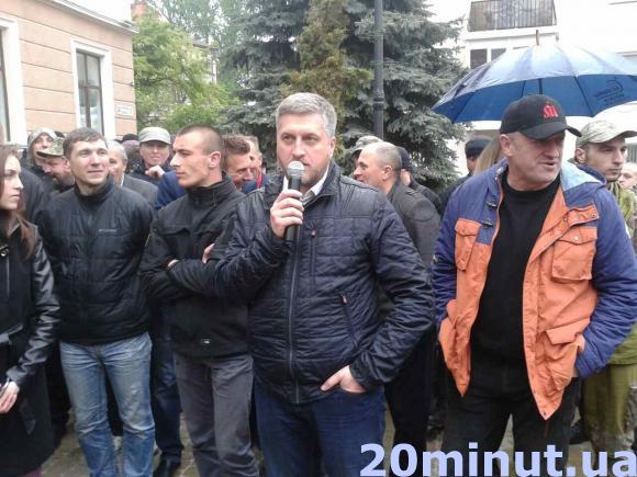 Під міськрадою знову гаряче. Кажуть про замінування (оновлене) на сайті 20minut.ua Під міськрадою знову гаряче. Кажуть про замінування (оновлене), фото №4 на сайті 20minut.ua