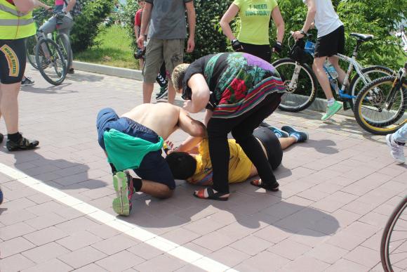 На Велодні викликали "швидку". Травмувався велосипедист, фото №2 на сайті 20minut.ua