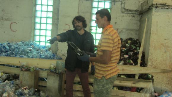 «Це так легко – викинути пластик у контейнер!» - У Бар приїхав «містер чистоти» з Америки на сайті 20minut.ua «Це так легко – викинути пластик у контейнер!» - У Бар приїхав «містер чистоти» з Америки, фото №9 на сайті 20minut.ua