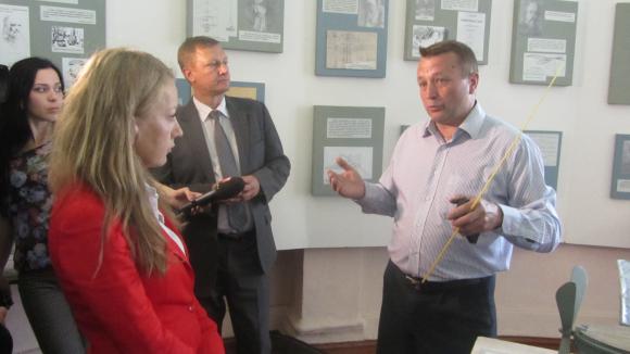 Палац у Вороновиці: 300 тисяч євро на ремонт і спогади про оголених жінок на сайті 20minut.ua Палац у Вороновиці: 300 тисяч євро на ремонт і спогади про оголених жінок, фото №18 на сайті 20minut.ua