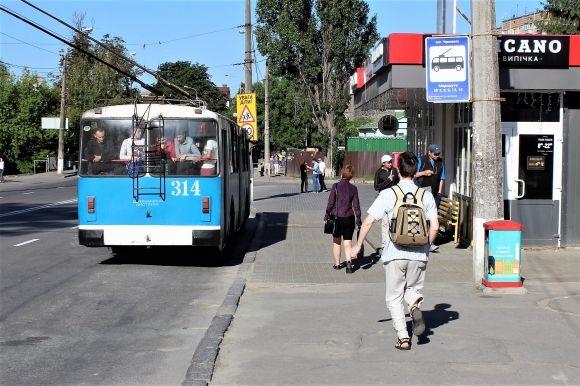 Київський міст нарешті відкрили. Але тільки на половину (ФОТОРЕПОРТАЖ) на сайті 20minut.ua Київський міст нарешті відкрили. Але тільки на половину (ФОТОРЕПОРТАЖ), фото №1 на сайті 20minut.ua