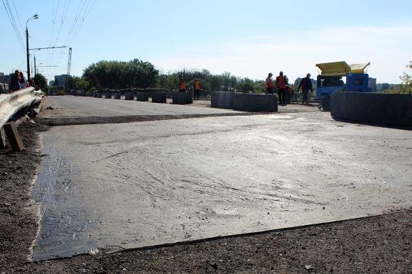 Київський міст нарешті відкрили. Але тільки на половину (ФОТОРЕПОРТАЖ) на сайті 20minut.ua Київський міст нарешті відкрили. Але тільки на половину (ФОТОРЕПОРТАЖ), фото №8 на сайті 20minut.ua