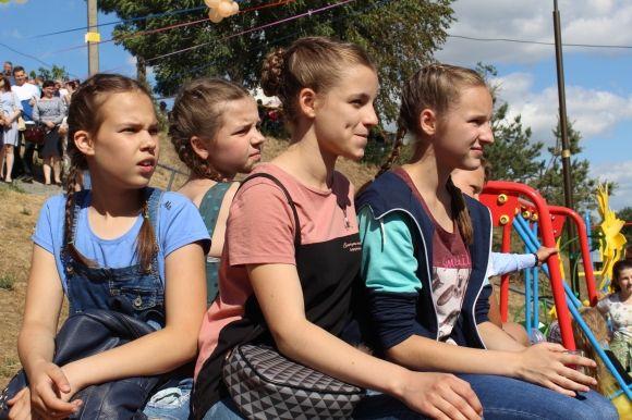 «Раніше купатися боялися через скло» — жителі  «Масложиру» дочекалися реконструкції території озера, фото №7 на сайті 20minut.ua