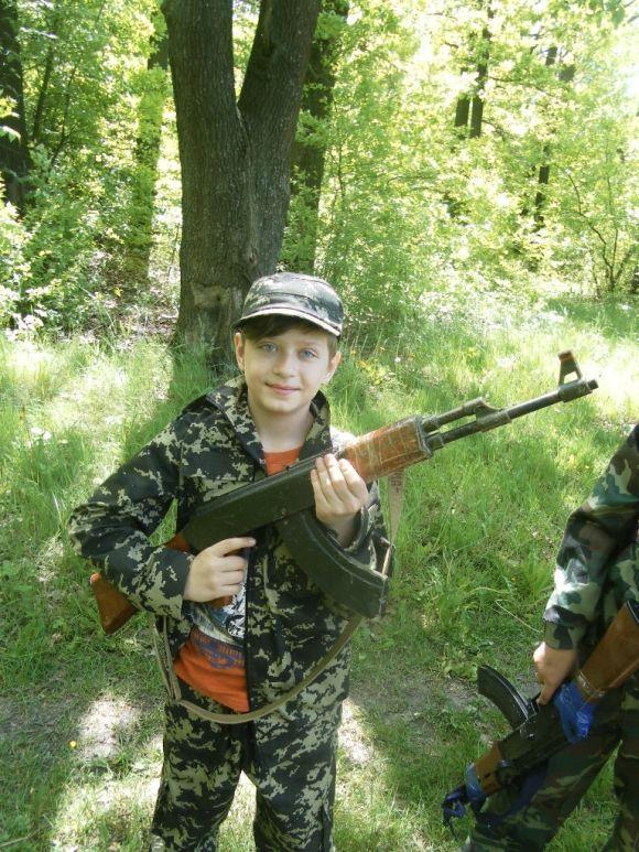 Гурток військової історії об’єднує юних патріотів на сайті 20minut.ua Гурток військової історії об’єднує юних патріотів, фото №7 на сайті 20minut.ua