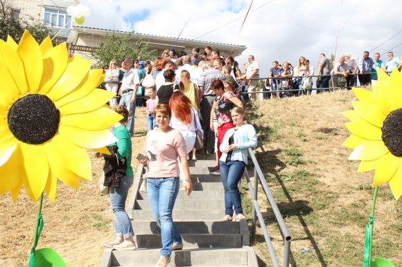 «Раніше купатися боялися через скло» — жителі  «Масложиру» дочекалися реконструкції території озера, фото №11 на сайті 20minut.ua