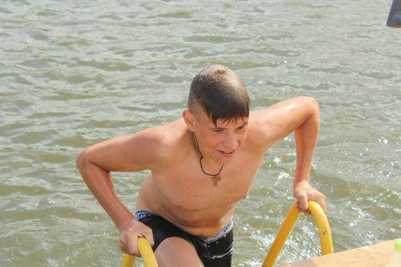 «Раніше купатися боялися через скло» — жителі  «Масложиру» дочекалися реконструкції території озера, фото №3 на сайті 20minut.ua