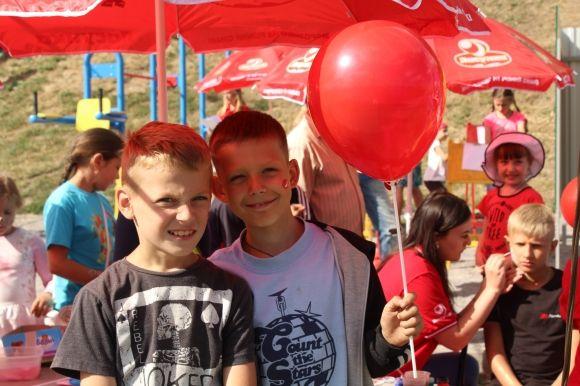 «Раніше купатися боялися через скло» — жителі  «Масложиру» дочекалися реконструкції території озера, фото №15 на сайті 20minut.ua