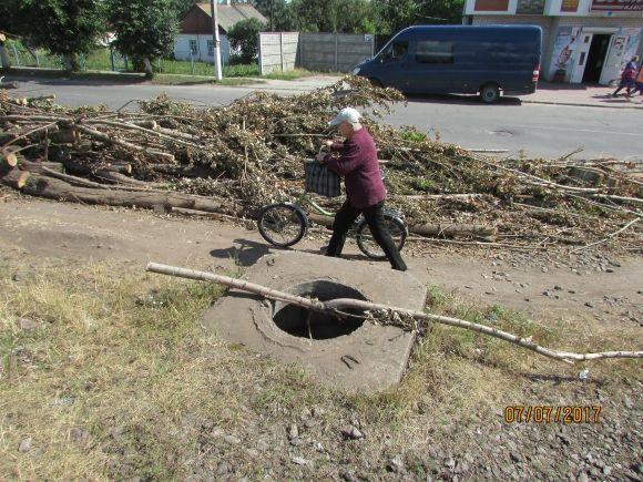 Центр готують до Дня Міста, а про околиці, що забули? на сайті 20minut.ua Центр готують до Дня Міста, а про околиці, що забули?, фото №1 на сайті 20minut.ua