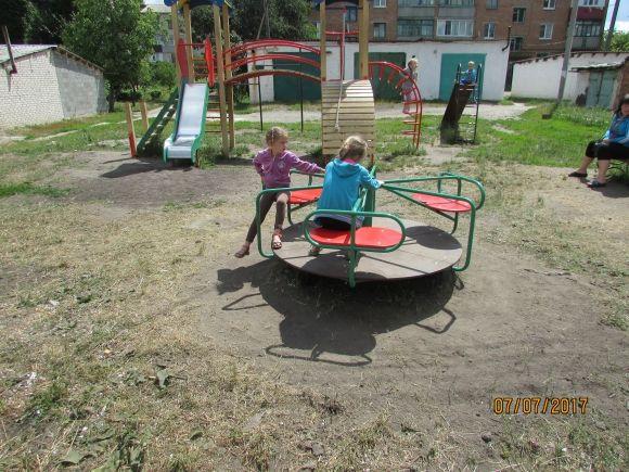 Центр готують до Дня Міста, а про околиці, що забули? на сайті 20minut.ua Центр готують до Дня Міста, а про околиці, що забули?, фото №5 на сайті 20minut.ua