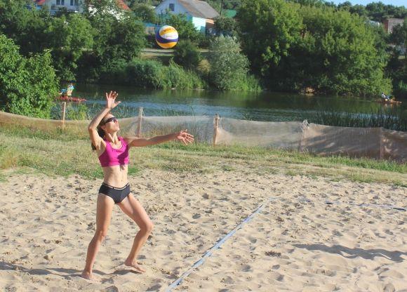 Як на Вишенському озері на Купала гуляли (ФОТОРЕПОРТАЖ), фото №3 на сайті 20minut.ua