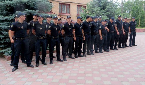 «Догнали і кинули на землю» - хмельничанки розповіли про нічну погоню за грабіжником, фото №4 на сайті vsim.ua