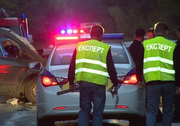 Біля Петрика «ВАЗ» врізався в «Мерседес». Четверо загиблих (ФОТО ВІДЕО) на сайті 20minut.ua Біля Петрика «ВАЗ» врізався в «Мерседес». Четверо загиблих (ФОТО ВІДЕО), фото №3 на сайті 20minut.ua