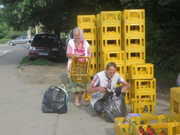 Найдорожча тара – від пива, найдешевша – з-під шампанського. За скільки у Хмельницькому здають пляшки, фото №3 на сайті vsim.ua