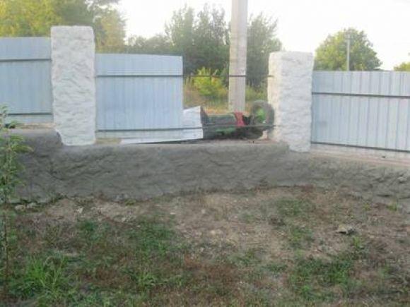 Смертельна ДТП: на світанку скутер врізався в стовп. Загинула 23-річна дівчина на сайті 20minut.ua Смертельна ДТП: на світанку скутер врізався в стовп. Загинула 23-річна дівчина, фото №1 на сайті 20minut.ua