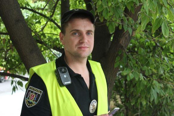 Аварія на Брацлавській: врізались одне в одного Мазда, Тойота та Фольксваген, фото №1 на сайті 20minut.ua