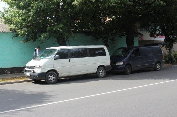 На Шимка "через дощ" зіштовхнулися Мерседес та Фольксваген, фото №1 на сайті 20minut.ua
