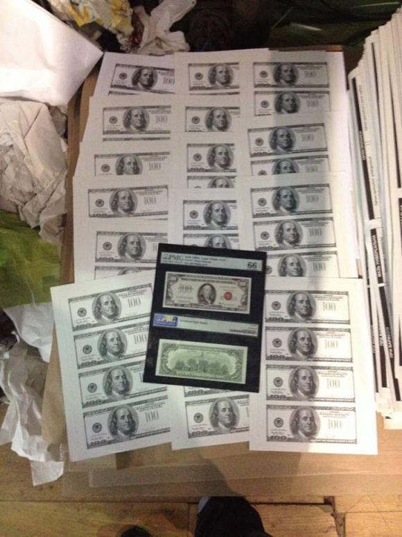 Афера століття: на поліграфкомбінаті у Львові штампували 50-ти та 100-доларові купюри. Збували й у Тернополі (оновлено) на сайті 20minut.ua Афера століття: на поліграфкомбінаті у Львові штампували 50-ти та 100-доларові купюри. Збували й у Тернополі (оновлено), фото №1 на сайті 20minut.ua