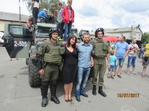 Нацгвардійці в Козятині прорекламували військову службу на сайті 20minut.ua Нацгвардійці в Козятині прорекламували військову службу, фото №28 на сайті 20minut.ua