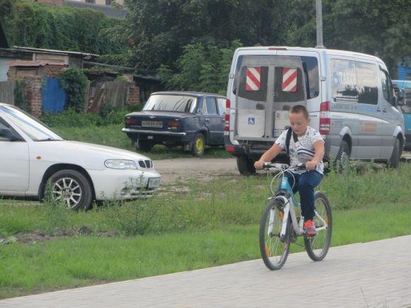 На набережній у Хмельницькому змагались велосипедисти, бігуни і візочники, фото №5 на сайті vsim.ua
