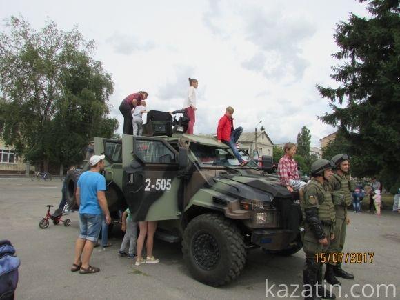Нацгвардійці в Козятині прорекламували військову службу на сайті 20minut.ua Нацгвардійці в Козятині прорекламували військову службу, фото №46 на сайті 20minut.ua