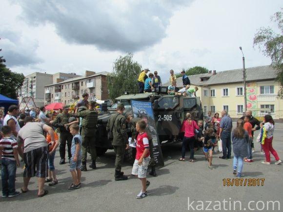 Нацгвардійці в Козятині прорекламували військову службу на сайті 20minut.ua Нацгвардійці в Козятині прорекламували військову службу, фото №34 на сайті 20minut.ua