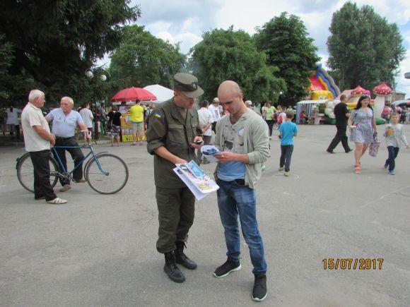 Нацгвардійці в Козятині прорекламували військову службу на сайті 20minut.ua Нацгвардійці в Козятині прорекламували військову службу, фото №14 на сайті 20minut.ua