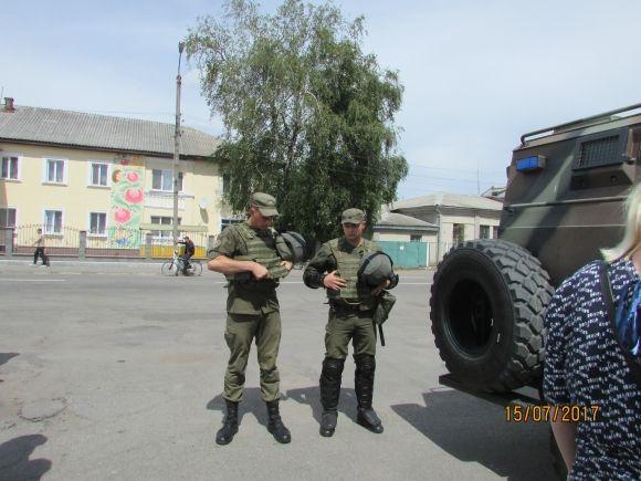Нацгвардійці в Козятині прорекламували військову службу на сайті 20minut.ua Нацгвардійці в Козятині прорекламували військову службу, фото №16 на сайті 20minut.ua
