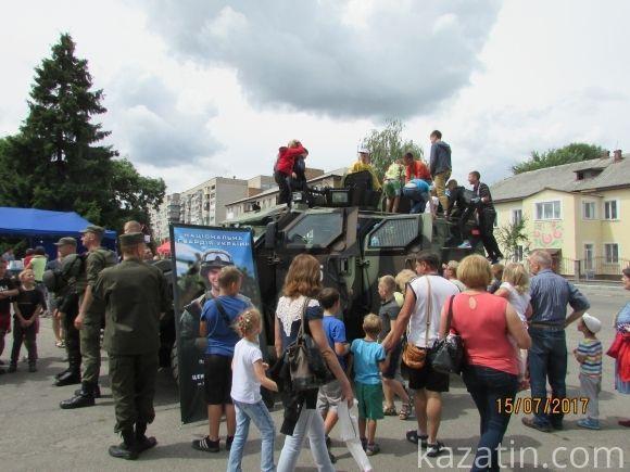 Нацгвардійці в Козятині прорекламували військову службу на сайті 20minut.ua Нацгвардійці в Козятині прорекламували військову службу, фото №35 на сайті 20minut.ua