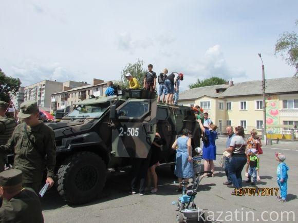 Нацгвардійці в Козятині прорекламували військову службу на сайті 20minut.ua Нацгвардійці в Козятині прорекламували військову службу, фото №31 на сайті 20minut.ua