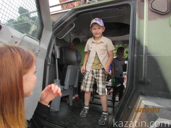 Нацгвардійці в Козятині прорекламували військову службу на сайті 20minut.ua Нацгвардійці в Козятині прорекламували військову службу, фото №37 на сайті 20minut.ua