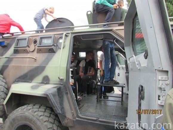 Нацгвардійці в Козятині прорекламували військову службу на сайті 20minut.ua Нацгвардійці в Козятині прорекламували військову службу, фото №44 на сайті 20minut.ua