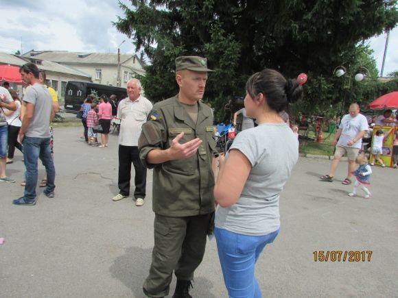 Нацгвардійці в Козятині прорекламували військову службу на сайті 20minut.ua Нацгвардійці в Козятині прорекламували військову службу, фото №13 на сайті 20minut.ua