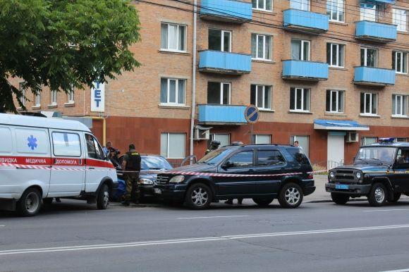 На Магістратській сталося пограбування ювелірки. Затримали трьох крадіїв на сайті 20minut.ua На Магістратській сталося пограбування ювелірки. Затримали трьох крадіїв, фото №2 на сайті 20minut.ua