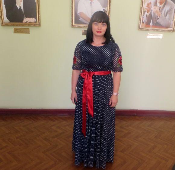 Дорогі бутіки або «толкучка». Як і де одягаються працівники Хмельницької міськради на сайті vsim.ua Дорогі бутіки або «толкучка». Як і де одягаються працівники Хмельницької міськради, фото №1 на сайті vsim.ua