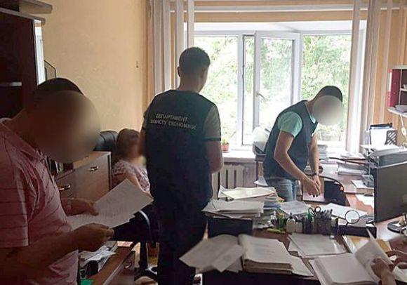 На Хмельниччині підприємство незаконно видобуло граніту на 3 мільйони гривень на сайті vsim.ua На Хмельниччині підприємство незаконно видобуло граніту на 3 мільйони гривень, фото №2 на сайті vsim.ua