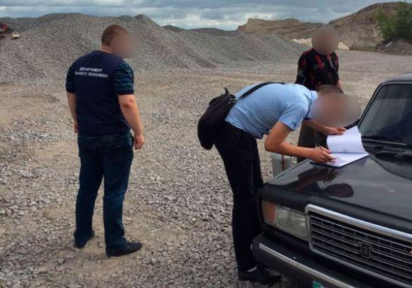 На Хмельниччині підприємство незаконно видобуло граніту на 3 мільйони гривень на сайті vsim.ua На Хмельниччині підприємство незаконно видобуло граніту на 3 мільйони гривень, фото №1 на сайті vsim.ua