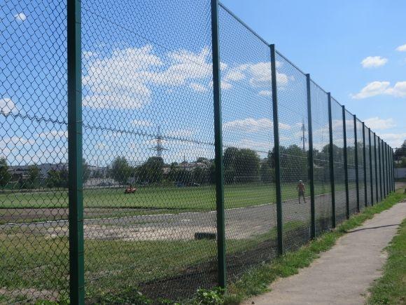 Стадіон «Локомотив» відремонтують майже за два мільйона гривень на сайті vsim.ua Стадіон «Локомотив» відремонтують майже за два мільйона гривень, фото №3 на сайті vsim.ua